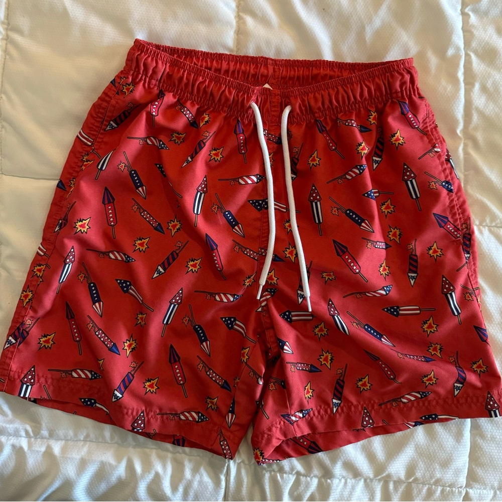 Patriotic Swim Shorts Red Fireworks USA Swimsuit Trunks Men’s Size Small 28-30